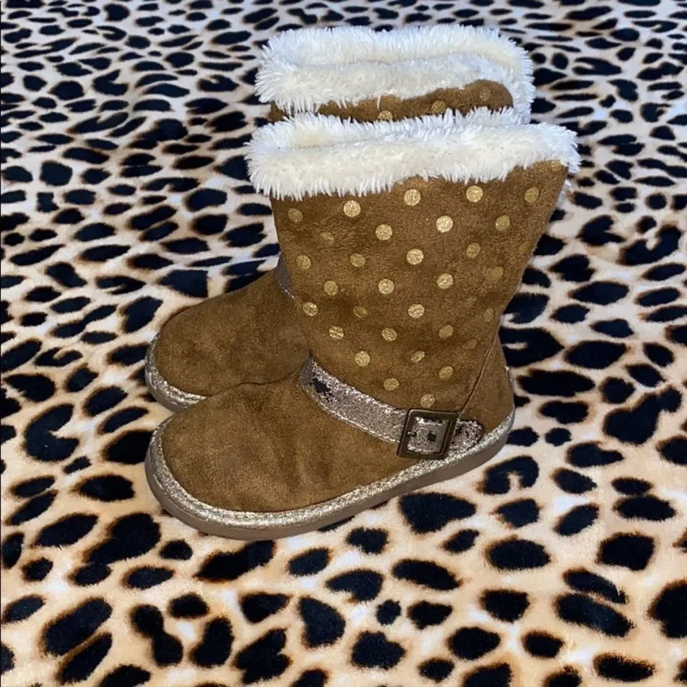 Cute Oshkosh polka dot boots size 10